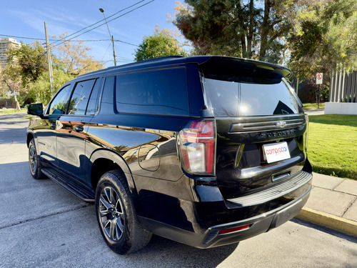 Chevrolet Suburban 5.3 at 4x4