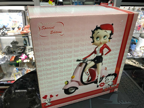 Betty Boop Cartoon Retro Estatuilla En Moto Vespa Doestoys