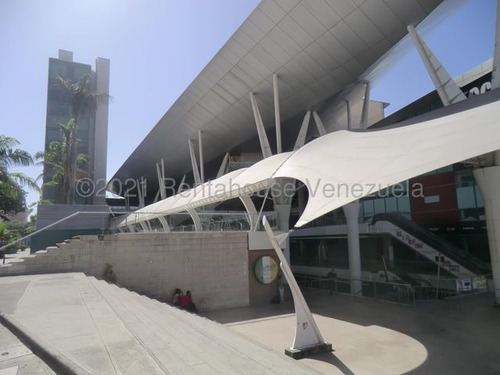 Imagen 10 de 11 de Oficina En Alquiler Los Dos Caminos Mls #21-20732 M.m