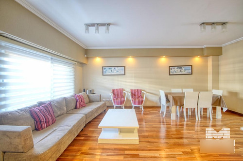 Muy Lindo Duplex 5 Ambientes, Dorm En Suite Y Semi Suite, Jardin Y Cochera.