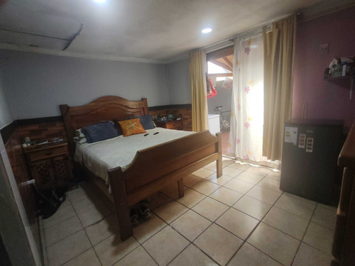 La Florida - Casa 4 Dormitorios (84089)