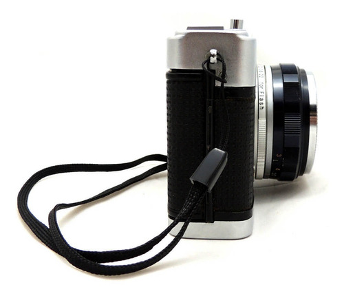 Câmera Analógica Olympus Trip 35 Com Lente 40mm F/2.8 Usada