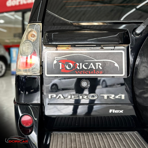 Mitsubishi Pajero Tr4 automática 4x4