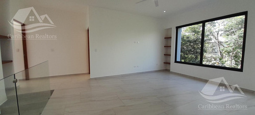 Casa En Venta En Residencial Via Cumbres