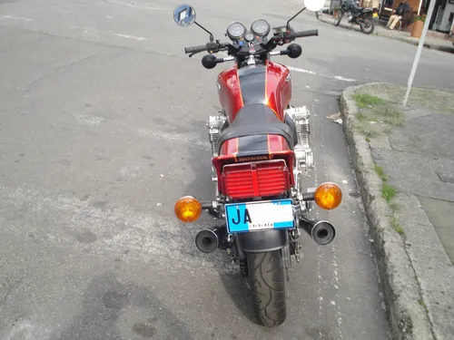 Cbx 1047