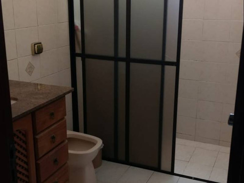 Imagem 14 de 17 de Casa No Jardim Danúbio - V0308