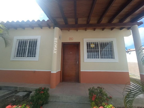 Imagen 3 de 21 de Re/max 2mil Alquila Casa En Conj. Resd. Terranova, Porlamar, Margarita