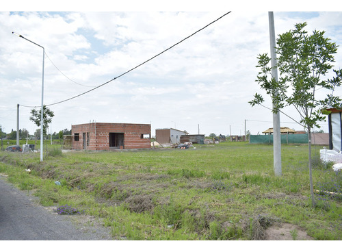 Lote En Alvear - Campos Del Oeste - 300m2