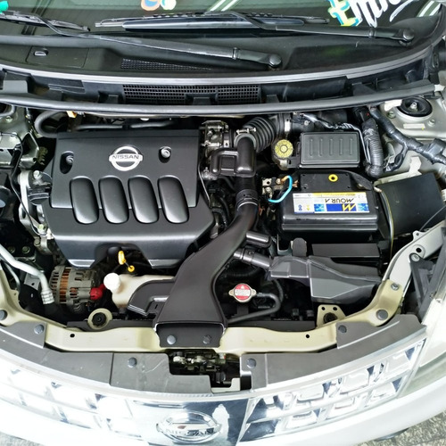 Nissan Livina Sl 1.8 2011 Automática