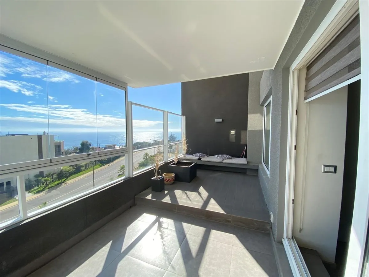 Imagen 2 de 14 de Departamento En Venta De 2 Dorm. En Concón