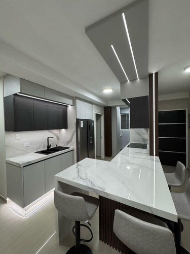 Fernando & Yosmar En Alquiler Lujoso Apartamento En La Chimeneas Res Montecarlo, Remodelado Amoblado