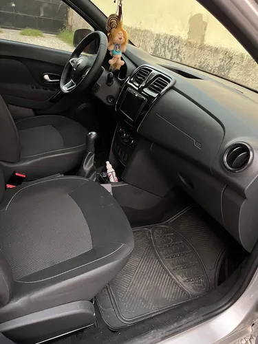 Renault Logan 1.6 Expression / Life +