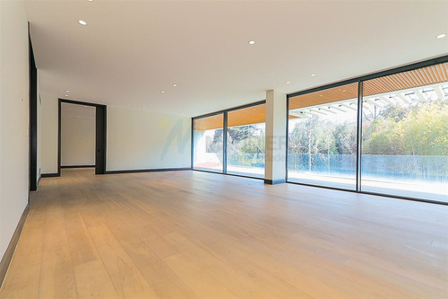 Departamento En Arriendo De 4 Dorm. En Las Condes