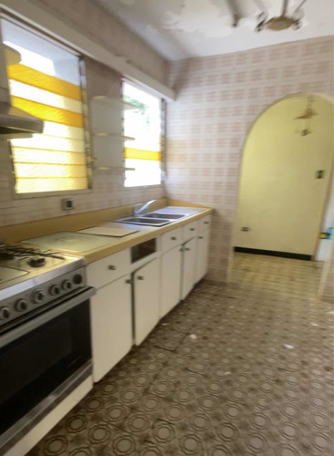 Imagen 2 de 12 de Apartamento Excelente Ubicación Para Remodelar