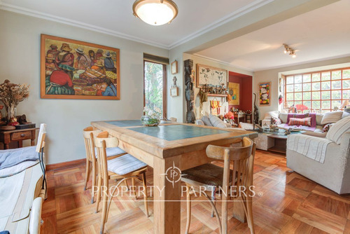 Renovada Casa Ley Pereira En Pasaje Cerrado 4d/3b