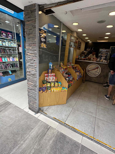 Imagen 5 de 16 de Fondo De Comercio, Pancheria/kiosco Av Santa Fe 1714. Urgente!