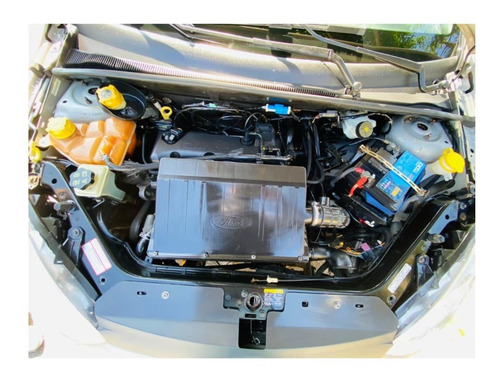 Imagem 13 de 14 de Ford Fiesta 1.0 8v Flex