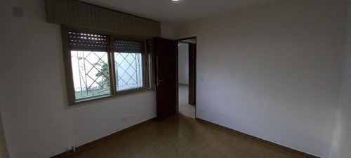 Imagen 11 de 15 de Hermosa Casa Ph 2 Dormitorios Con Gran Parque - Ezpeleta
