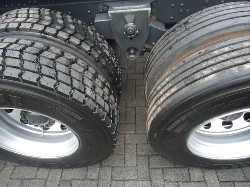 Imagem 11 de 13 de Iveco Stralis 380cv 2012 6x2 Teto Alto ,impecavel