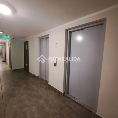 Departamento Seminuevo En Venta De 2d/1b Metro Lo Ovalle