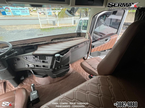 Imagem 8 de 15 de Volvo Fh 460
