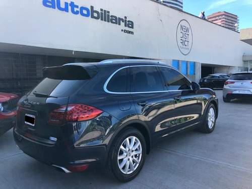 Porsche Cayenne - 2013
