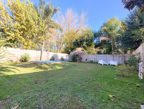 Venta Casa 3 Dormitorios Garín Con Cochera