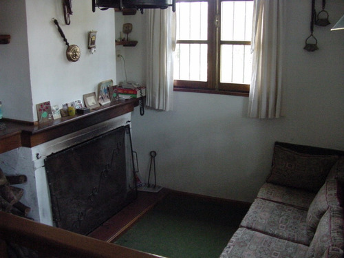 Balconada, 5 Dormitorios, 3 Baños. Los Mellis