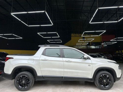 Fiat Toro 2.4 16v Freedom Flex 4x2 Aut. 4p