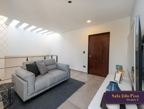 Casa En Privada Con Casa Club Y Amenidades. Palta 152 Mod. E