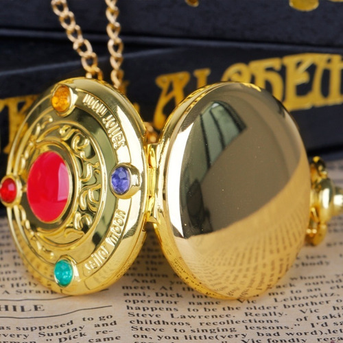 Imagen 5 de 6 de Reloj Collar Análogo Sailor Moon