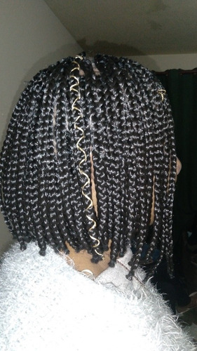 Imagem 2 de 4 de Trança Chanel Box Braids