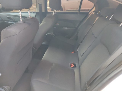Imagem 6 de 9 de Cruze 1.8 Lt 16v Flex 4p Automático