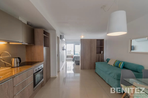 Apartamento Monoambiente En Venta Totalmente Equipado. Zona Puerto Con Modernos Amenities.