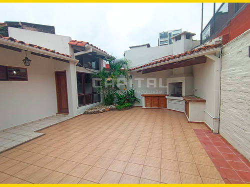Casa En Alquiler Para Oficina O Vivienda En Sirari Equipetrol
