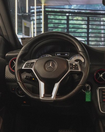 Mercedes-Benz A250 2.0 Sport