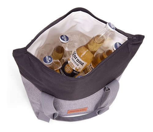 Imagen 3 de 8 de Bolso Térmico 10 Lts Diseño Negro Chilly