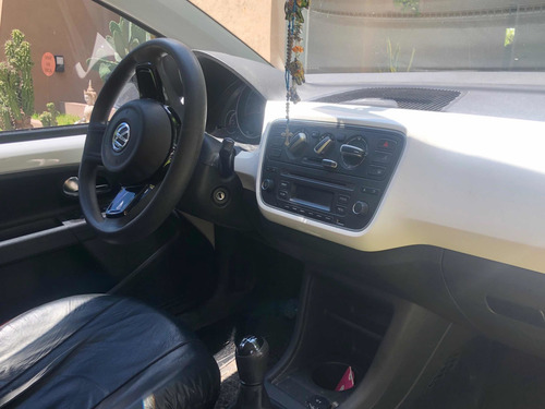 Volkswagen Up! 2017 1.0 High Up! 3p