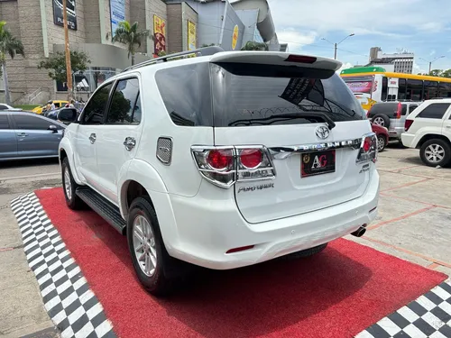 Toyota Fortuner Sr5 2.7 4x2 At
