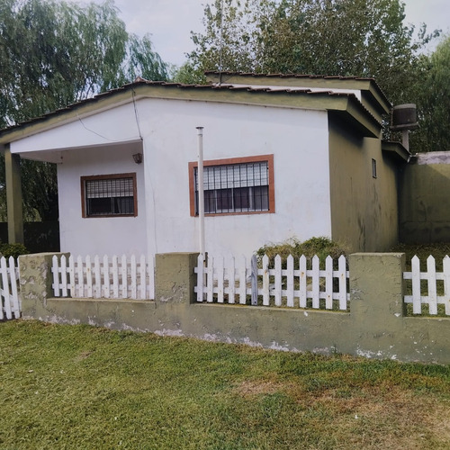 Alquiler Anual Casa En Mar Del Tuyú, Calle 55 Nº 1058, La Costa