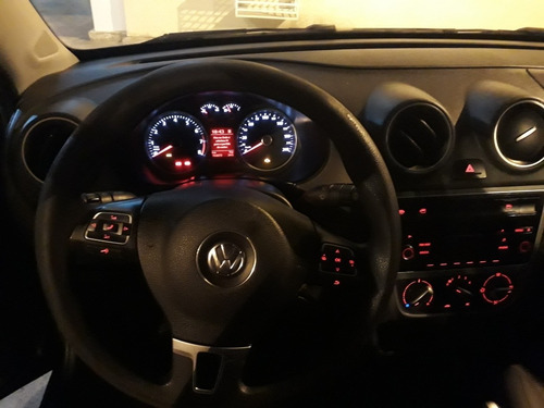 Volkswagen Voyage 2014 1.6 Vht Trend Total Flex I-motion 4p