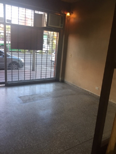 Imagen 3 de 6 de Locales Sobre Av Avellaneda N° 2511, Virreyes.