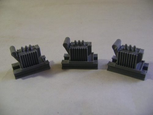 Imagen 2 de 10 de Nico 3 Trafos Alta Tension Carg Miniature World H0 (mntw 73)