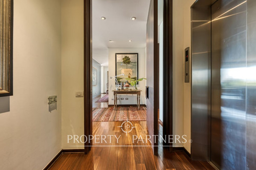 Moderno Penthouse Con Vista Despejada