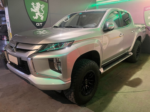 Mitsubishi L200 DAKAR 4X4 DCAB 2.4 AUT