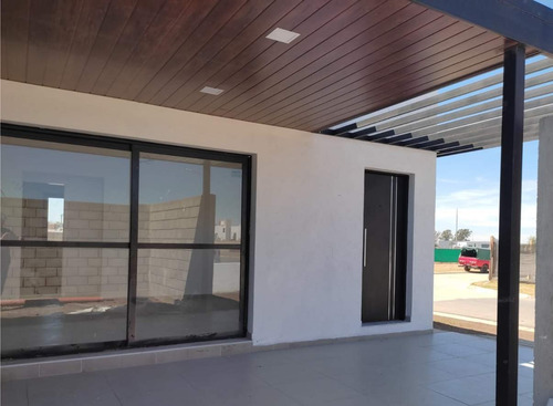 Imagen 3 de 10 de Duplex En Venta San Ignacio Village 2 Dormitorios