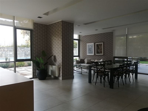 Departamento En Venta De 3 Dorm. En Vitacura