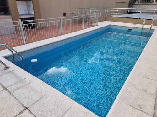 Alquiler - Departamento 2 Amb. - Balcón Aterrazado - Vista Abierta - Todo Luz - Amenities - Piscina - Parrilla - Solarium - Cochera Fija Y Cubierta - Con Lavadero Independiente Más Laundry En Edificio