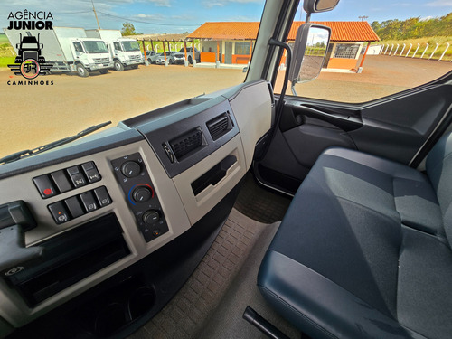 Volvo Vm 330 Ano 2020 Traçado Roll-on Roll-off Ano 2025