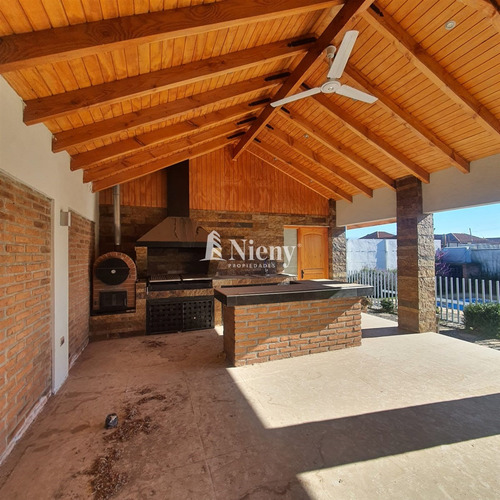 Casa En Arriendo De 3 Dorm. En Machalí